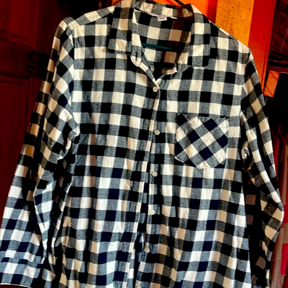 Old Navy tunic length flannel shirt